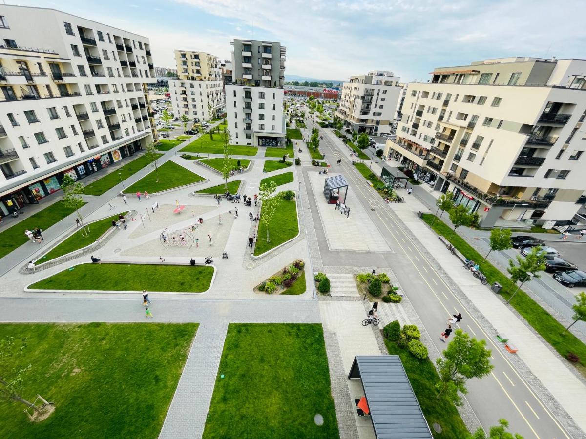 Executive Apartment Avantgarden Coresi Μπρασόβ Εξωτερικό φωτογραφία